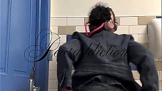 Bathroom Twerking