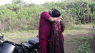 Desi Indian Bhabhi Kavita Vahini Wild Jungle Fuck - Doggy Style & Full Nude
