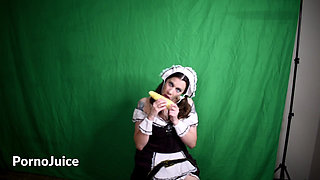 Eileen the Cornhusker Has a Popcorn Orgasm