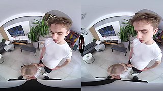 Molly Cute VR Porn: Exclusive Gift - VirtualTaboo