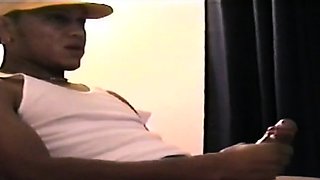 Vintage str8 stud got HJ from busty gay