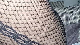 My wife pusey eat big  banana