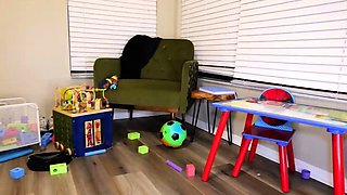 Kelly Payne – Searching with Pregnant Bad Babysitter