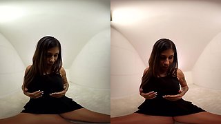 Brunette Rachel Evans Toying - Busty Pornstar Vibrator