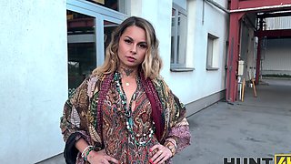 Nylon sex with Vanessa Leone and Steve Q