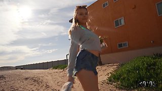 Sahara Skye gives a sloppy blowjob in this hot pov video