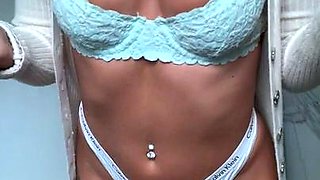 Amateur Webcam Teen Masturbates And Teases