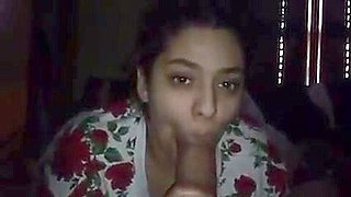 Hot Arab Girl Sucks Big Moroccan Dick