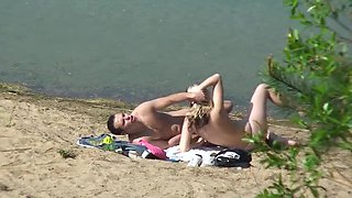 Amateur Couple Public Beach Sex - George Lee Homemade Blowjob Outdoor