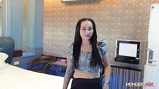 Thai Chef Prepares Pussy For Her First Sex Scene