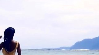 Public Flashing Of Big Natural Tits In The Moment Of Escape