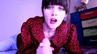 Sydney Harwin - Quick Son Dads In The Shower