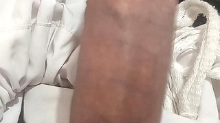 Any women or girls, Pakistani, Indian or Pathan, who are looking for a real relationship, can contact me.