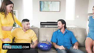 Wild Tommy Gunn and Mike Mancini at swap scene