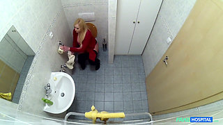 Fake Hospital - Fake Hospital Doctor Diagnoses a New Blonde Patient's Cough with a Wild Squirting Session