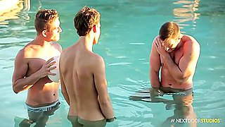 Max Penn, Alexander Gustavo And Phenix Saint In Maxs Tight Ass On Display