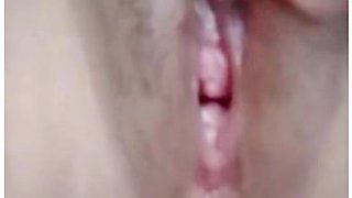 Filipina beauty fingered to screaming climax