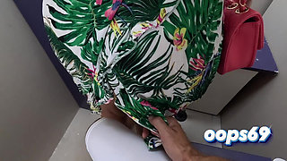 She Liked the Touch: Ass Grinding & Cumshot on a Train