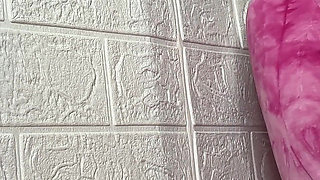 Gloryhole It Really Does Not Want Her to Stop