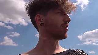 Horny Gay Bareback In Outdoor