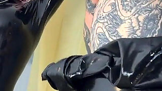 Mistressae & Miss Lilly - Stripping Down as the Sweat Drips (makeout Session 2)