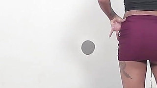 Naughty Girl Fucks with Two Dicks in an Amazing Threesome!