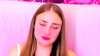 Close up MILF masturbation