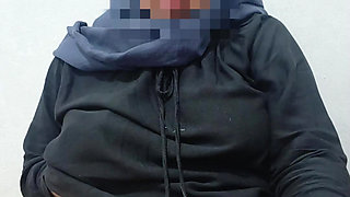 Beautiful Stepsister Wearing a Hijab