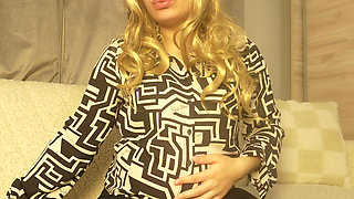 Giantess Stepsister Swallows Him the Potion Wears off