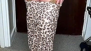 Vgq20 Aunty Sandra Layered and Stripping