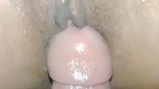 My Stepsister's Hair Is so Good That She Has to Keep It up