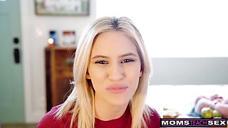 Ingenious Reagan Foxx and Kiara Cole - blonde porn - Moms Teach Sex