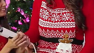 A Big Dildo Is the Best Toy a Horny Elf Can Make for Mrs. Claus