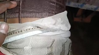 Thirsty Indian Mom in Saree Gets Fucked Hard When Home Alone