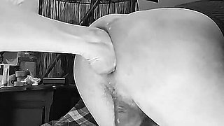 Mistress Tatianal Foot Fisting Femdom