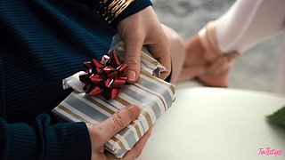 Jessica Ryan's Tender Offering Melts Every Heart