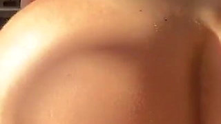 Hot Wife Shows off Her Amazing Ass and Gives Her Hubby a Perfect Ride