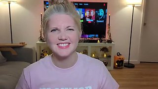 Blowjob Queen Stepmom Ginger: Cum in Mouth POV with Hot Housewife