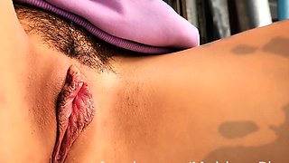 Stunning teen gloria solo masturbation