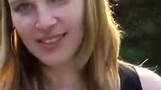 Utomhus svensk anal POV med en publik nakentwist