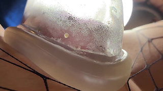 Sklavin S Pumps up Her Pussy!