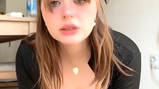 Teen with PORNHUB'S HUGEST ASS squirting all over u. Daddy will I become a star?