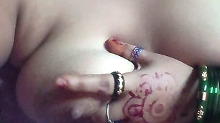 Wife Showing Pussy and Fingering Nude and Screaming
