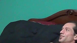 Air B'n'bj Featuring Violet Thompson