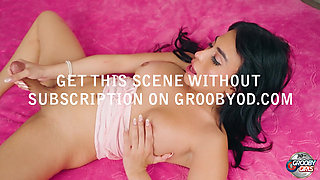 GROOBYGIRLS - Avery Lust Is In The Wild Relax Moment