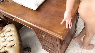 Squeaky ho at teen (18+) clip