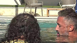 Behind the Scenes of All Natural MILF Julia North Underwater Soft in the Pool
