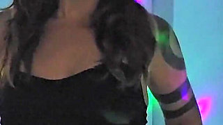 Stepsis Seduce You in the Party