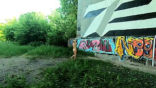 Exhibitionist Blonde Walks on Moscow River Nudist Beach