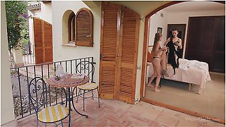 Amazing Models Liz Ocean And Tiffany Tatum Fucking A Stranger In A Hotel